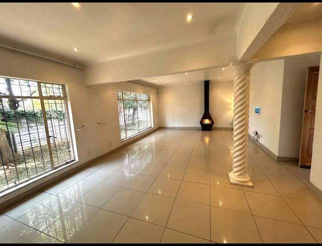 3 BEDROOM HOUSE TO LET IN ARCON PARK